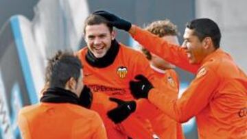 <b>OPTIMISMO. </b>Los jugadores chés viajan a Saint-Etienne confiados en sus posibilidades de ganar .