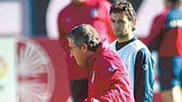 No juega Aimar, pero a nosotros nos faltan cuatro futbolistas