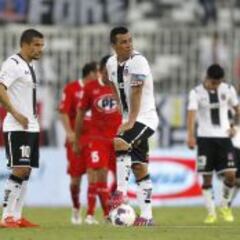 Calera sorprende, golea a Colo Colo y le da una mano a la UC