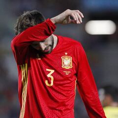 Piqué culpó a los medios y se marchó: "Hacéis que me piten"