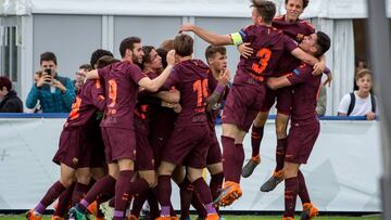 NYON, SWITZERLAND - APRIL 23: #17 Alejandro Marques of FC Barcelona celebrates after scoring a goal during the UEFA Youth League Final match between Chelsea FC and FC Barcelona at Colovray Sports Centre on April 23, 2018 in Nyon, Switzerland. (Photo by Ro