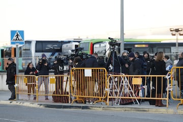 Mxima expectacin de los medios de comunicacin en los alrededores de la sede de la Audiencia Nacional en San Fernando de Henares, Madrid.