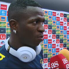 Vinicius: "Cristiano? I play alongside Modric, the best"