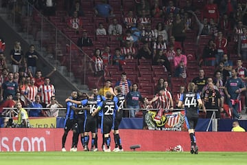 1-1. Arnaut Groeneveld celebró el gol del empate.