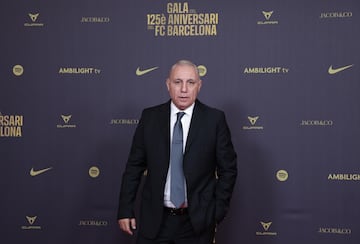 El exjugador de fútbol Hristo Stoichkov en la alfombra roja del Gran Teatro del Liceu.