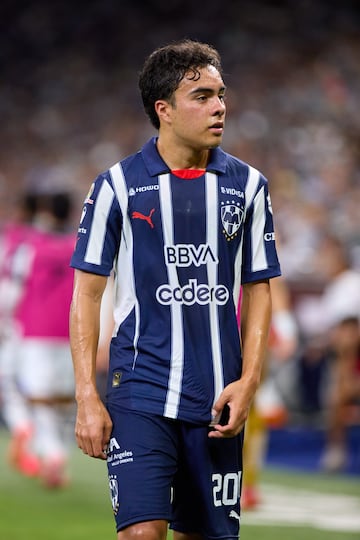 Iker FImbres of Monterrey during the 4th round match between Monterrey and Queretaro as part of the Liga BBVA MX, Torneo Apertura 2024 at BBVA Bancomer Stadium on July 20, 2024 in Monterrey, Nuevo Leon, Mexico.