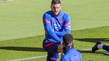 Koke, entren&aacute;ndose. 