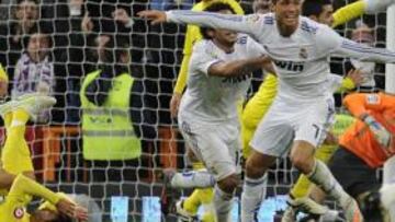 <b>CUANDO EMPEZÓ EL BAJÓN. </b>Cristiano celebra el gol que inicia la remontada blanca ante el Villarreal.