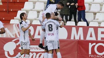 Los jugadores del Albacete, celebrando un gol.