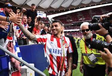 El extremo derecho defendió los colores rojiblancos durante diez temporadas (2015-25) en los que disputó 469 encuetros en los que anotó 88 goles, dio 65 asistencias de gol, recibió 60 tarjetas amarillas y 4 rojas. Consiguió una Liga, una Europa League y una Supercopa de Europa. 