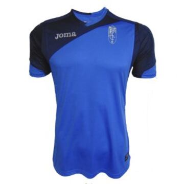 El que tendrá varias camisetas es Guillermo Ochoa, que contará hasta con cuatro opciones para elegir.