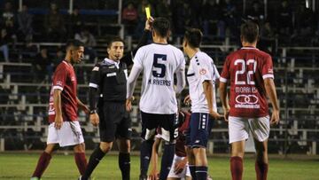 Eduardo Gamboa vuelve a dirigir a cuatro meses del escándalo