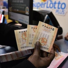 Encuentran ahogada a una persona con un boleto de lotería premiado en el bolsillo