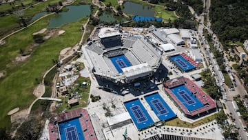 MEX7474. ACAPULCO (MEXICO), 26/02/2023.- Fotografía aérea del complejo Arena GNP donde se realizará el Abierto Mexicano de Tenis, ayer, en el balneario de Acapulco, Guerrero (México). El Abierto Mexicano de tenis, torneo 500 de la ATP, comenzará este lunes en el balneario de Acapulco con la mira en el español Carlos Alcaraz y el danés Holger Rune, los talentos más visibles del tenis mundial. EFE/ David Guzmán
