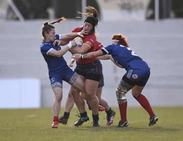 Im¨¢genes de la semifinal del Campeonato de Europa de rugby femenino disputada en el Estadio Central de la Universidad Complutense entre la selecci¨®n espa?ola, dirigida por Jos¨¦ Antonio Barrio, y la selecci¨®n rusa.