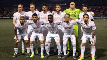 US United Atlanta FC poses for pictures before the match against Costa Rica's Club Sport Herediano during their Concacaf Champions League football match at the Rosabal Cordero stadium in Heredia, Costa Rica on February 21, 2019. (Photo by Ezequiel BECERRA / AFP)