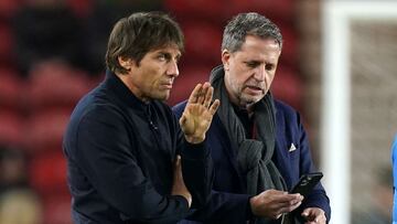 Antonio Conte y Fabio Paratici, exentrenador y directivo deportivo del Tottenham.