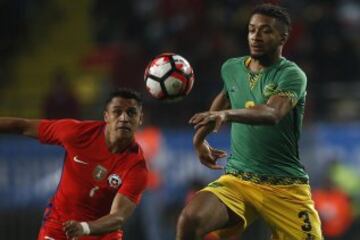 Futbol, Chile v Jamaica.
Partido amistoso 2016.
El jugador de la seleccion chilena Alexis Sanchez controla el balÃ³n durante el partido amistoso contra Jamaica en el estadio Sausalito de ViÃ±a del Mar, Chile.
27/05/2016
Marcelo Hernandez/Photosport**********

Football, Chile v Jamaica.
Chile's player Alexis Sanchez play the ball during the friendly football match against Jamaica at the Sausalito stadium in Vina del Mar, Chile.
27/05/2016
Marcelo Hernandez/Photosport*