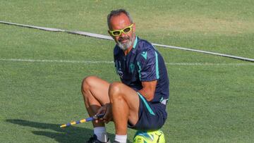 Álvaro Cervera s toma un respiro en el entrenamiento.