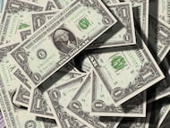 La pobreza monetaria cae al 25,5%, su mínimo histórico y, la pobreza multidimensional baja a 20,9 %, aunque la desigualdad sigue siendo alarmante.