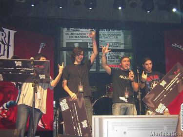 Un duelo a Sweet Child of Mine decide al campeón de Guitar Hero