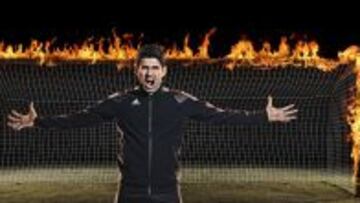 Diego Costa firmó con Adidas.