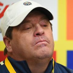 Miguel Herrera: “Estoy buscando a un jugador que tenga más nombre que Gignac”