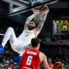 Show de Poirier y Campazzo