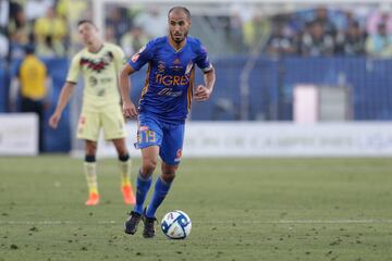Desde hace algunas temporadas funge como motor de los Tigres, junto a Rafael Carioca es dueño de la media cancha felina. Hace un año regresó a México procedente del Sevilla y cada partido sigue demostrando su valía.