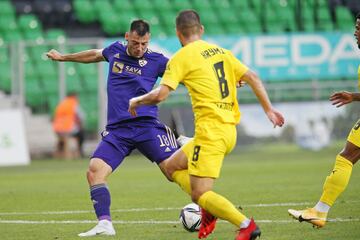 Roko Baturina, nuevo jugador del Racing, en el Maribor.