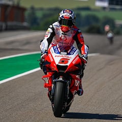 Pole de Zarco con Aleix tercero y Márquez quinto