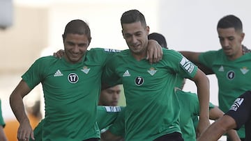 El Betis se ejercitó ayer en Sevilla. Hoy viajará a Madrid para buscar un triunfo en el Bernabéu.