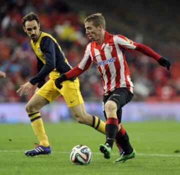 Muniain con Juanfran.