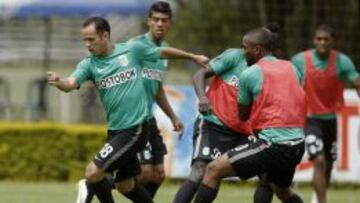 Duque y 'Neco', las novedades en los viajeros de Nacional