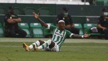 Emerson, ante el Valladolid.