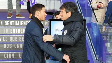 VALLADOLID. 02/05/22. PHOTOGENIC. PARTIDO DE LA LIGA SMARTBANK ENTRE EL REAL VALLADOLID Y LA REAL SOCIEDAD B. PACHETA Y XABI ALONSO