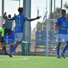 Loren Burón, la quinta incorporación