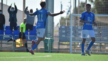 Loren Buró hizo tres goles el pasado curso con el Mar Menor CF.