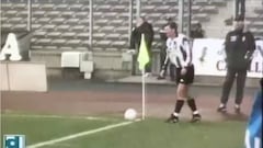 Increíble, pero real: Zidane, sacando un córner difícil de explicar