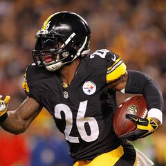 Former Steelers running back Le’Veon Bell admits to smoking marijuana before big games. Does he really want to return to the NFL?