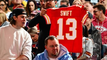 Taylor Swift has said many times that her favorite number is 13 and several people have noticed the connection that number has to this year’s Super Bowl.