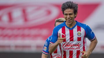 JJ Macías anuncia que se queda en Chivas... por ahora