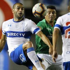 "8%": La cifra que cuestiona la titularidad de Sáez en la UC