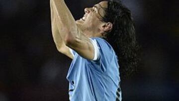 Cavani celebra el gol que da la victoria a Uruguay ante Venezuela.