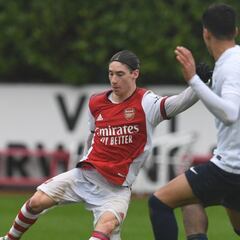 Marcelo Flores debutó con el Arsenal sub-23