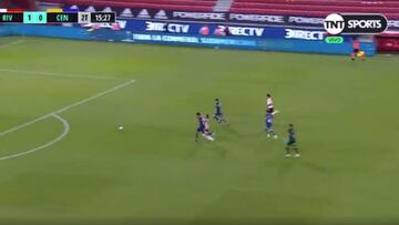 Polémica en el River - Central: ¿fue roja la falta de Laso a Casco?