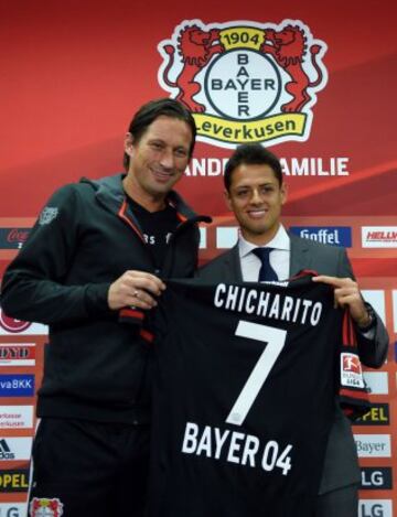 Después de que el Manchester United no lo quisiera, Javier Hernández llegó al Bayern Leverkusen el último día de los fichajes, el 30 de agosto de 2015.