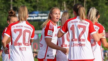 Jugadoras del Bayern Múnich Femenino en un partido amistoso.