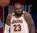 Le hacen una falta a LeBron y le tiran el balón a la cabeza: la reacción se ha hecho viral