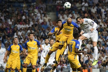 Gareth Bale con Roberto Lago, Jesus Rueda, Igor De Camargo y Carlao.